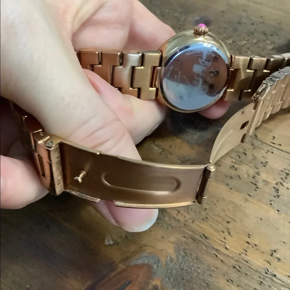 BETSEY‎ JOHNSON ROSE GOLDTONE WATCH
